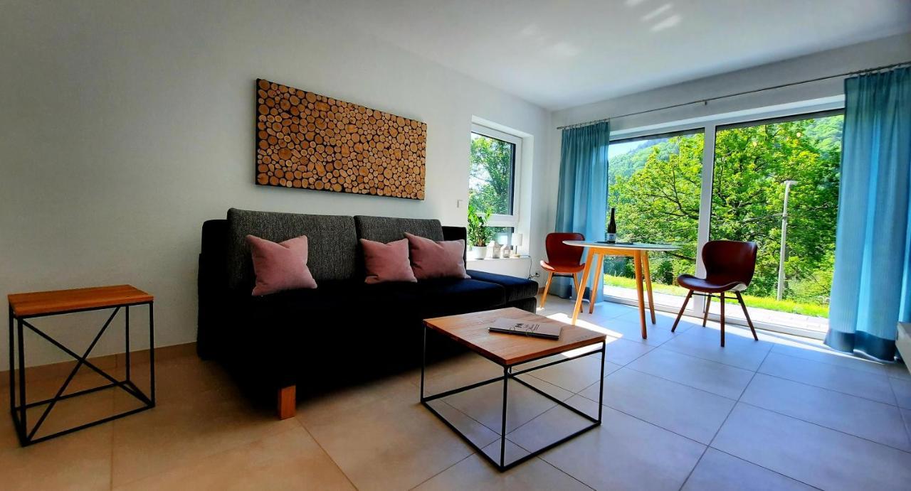 Ferienappartement Am Slevogtweg Leinsweiler Exterior foto